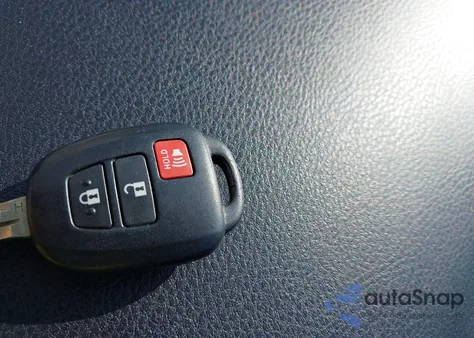 2015 Toyota Rav4 Xle z USA, uszkodzony, nr VIN 2T3RFREV7FW233795